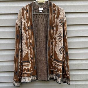 Daytrip | Aztec Boho Print Open Front Sweater size Large